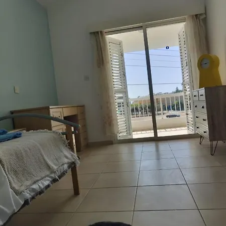 Kato 2 Bedroom House - Tourist Location Пафос