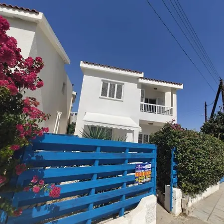 Kato 2 Bedroom House - Tourist Location Дом отдыха *