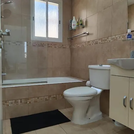 Дом отдыха Kato 2 Bedroom House - Tourist Location *