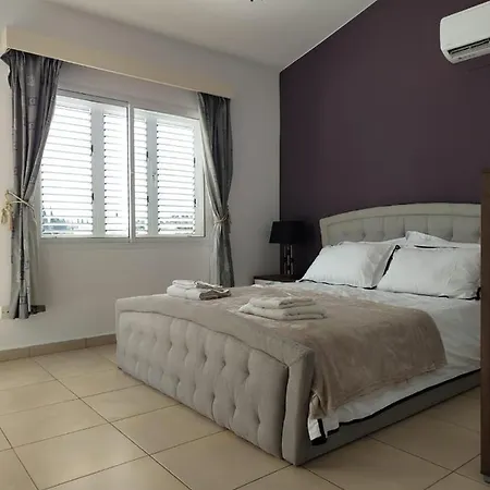 Kato 2 Bedroom House - Tourist Location Feriehus Paphos