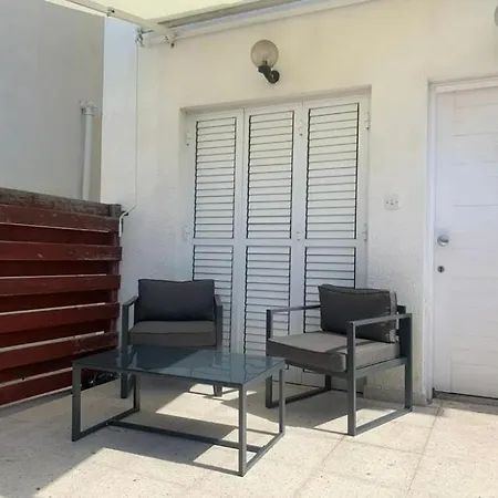 Case de vacanță Kato 2 Bedroom House - Tourist Location
