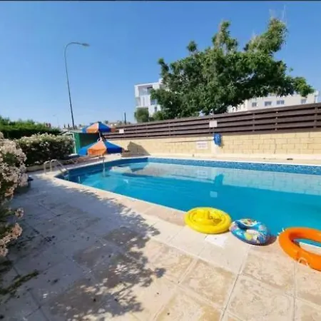 Kato 2 Bedroom House - Tourist Location Case de vacanță
